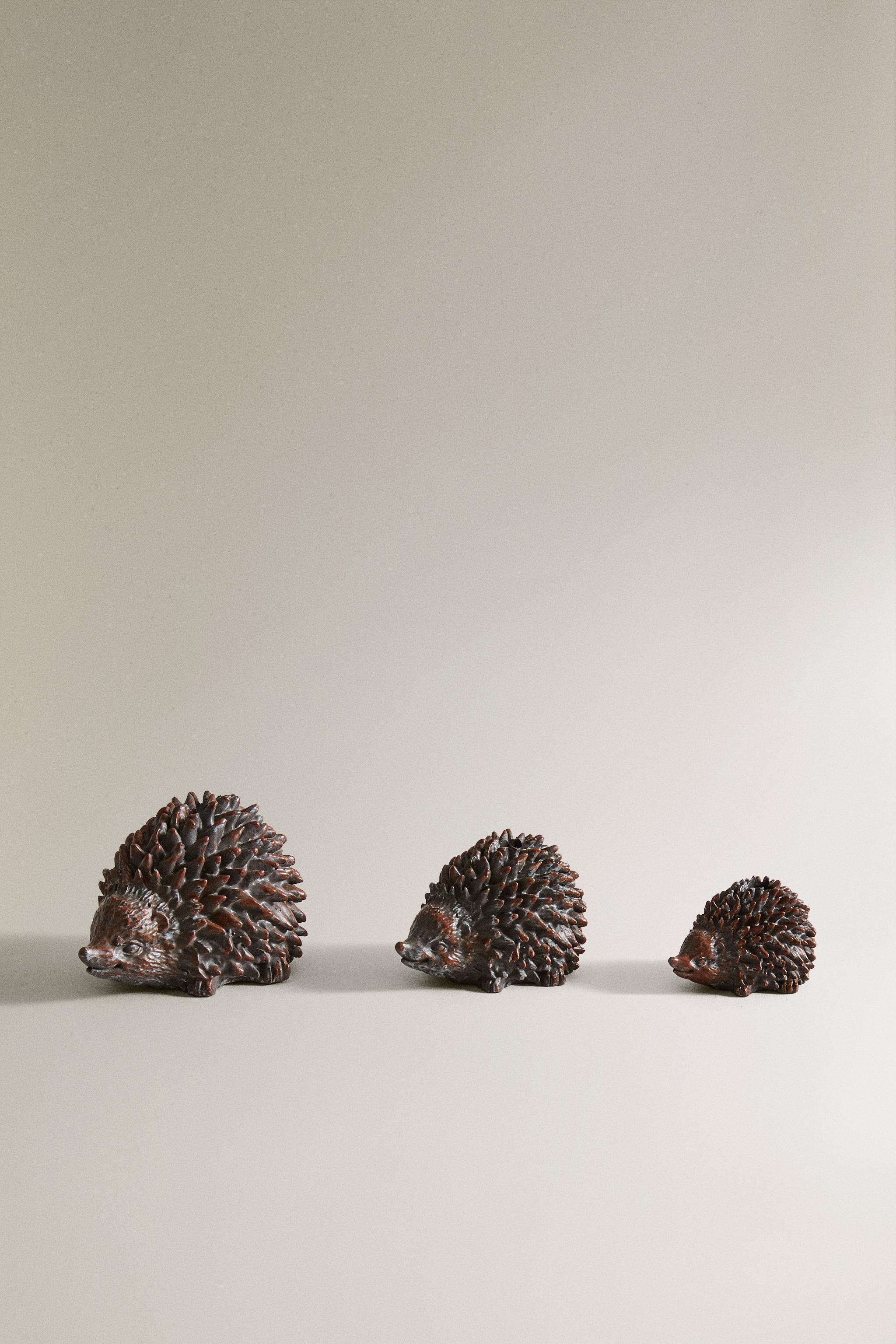 CHRISTMAS HEDGEHOG CANDLESTICK